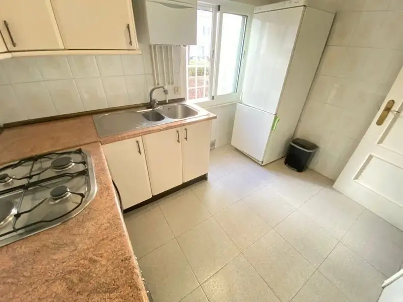 Habitaci
ón Amueblada en Villaverde - Cerca del Metro