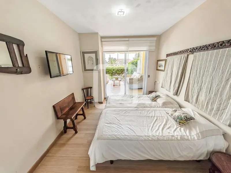 Apartamento en Javea con Vistas al Mar y Piscina