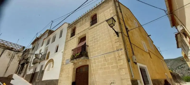 Casa de Pueblo Restaurada en Beniarda