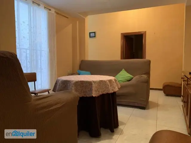 Apartamento 3 Dormitorios Zona San Juan de Dios y Triunfo Curso 25-26