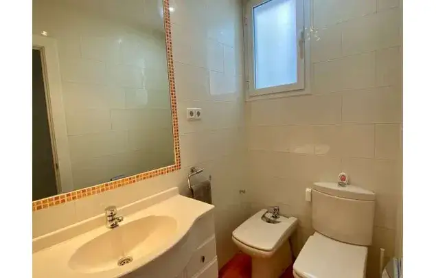 Habitacion amueblada en piso compartido Rios Rosas Madrid