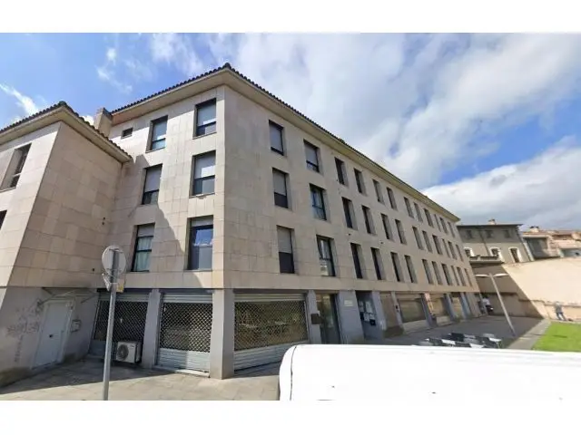 Piso en Calle Macarnau 15 Olot Girona para inversores