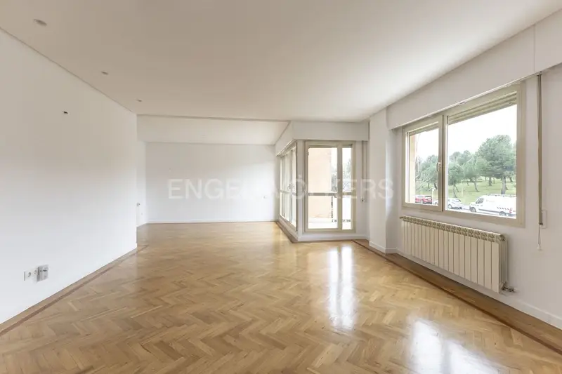 Piso en Alquiler Valdemarín Madrid 5 Dormitorios 200m2