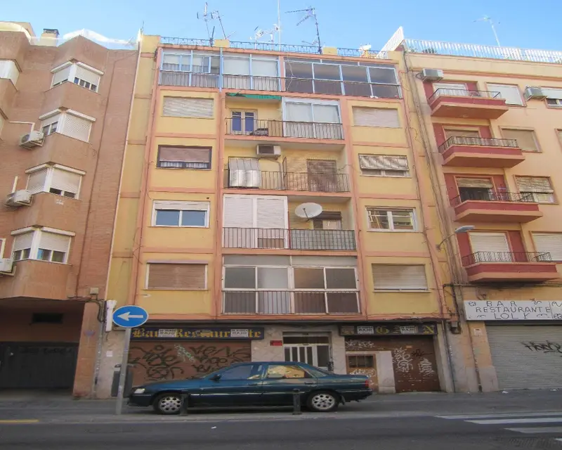 Piso 888m2 3 habitaciones Valencia