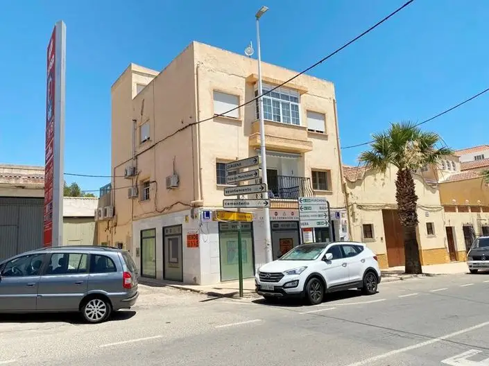 Apartamento 3 Dormitorios La Alfoquia Terraza Patio Azotea