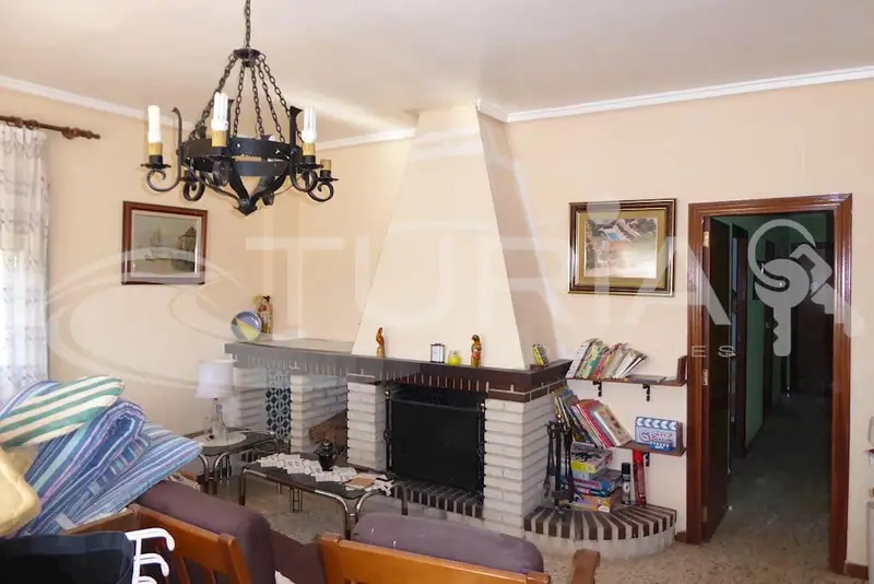 Chalet en Lliria con Piscina y Jardin Ideal Familias