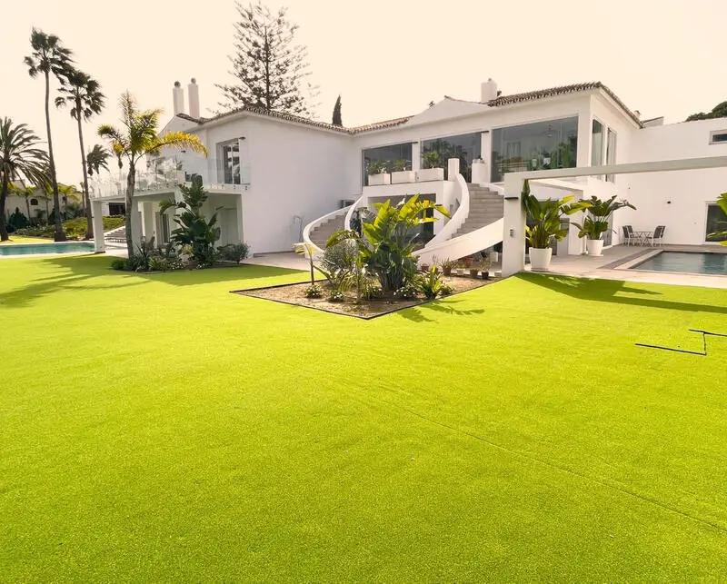 10 Dormitorios Villa de Lujo en Venta