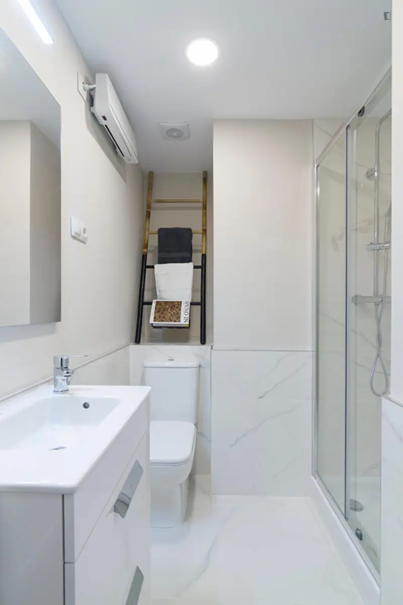 Habitacion Doble Elegante Cerca Metro Indautxu Estudiantes Trabajadores