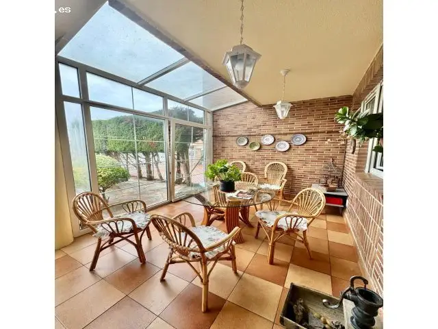 Chalet Adosado en Venta Urb La Roca Sancibrian