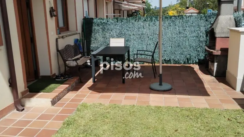 Chalet adosado en venta en Rasines