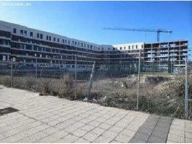 Terreno Urbano para 13 Viviendas en S4 1131m2