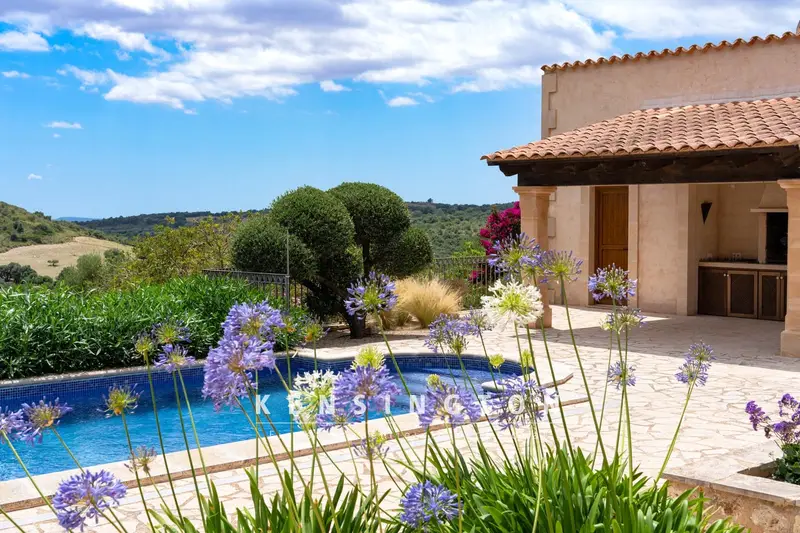 Chalet en venta Mallorca: Finca de Lujo con Vistas al Mar