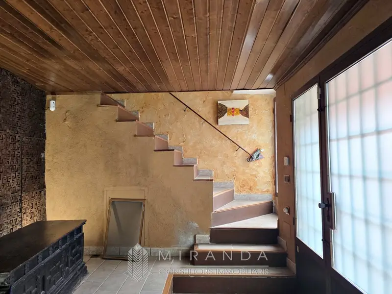 Venta Casa Luminosa Ripoll Centro Jardin Terraza