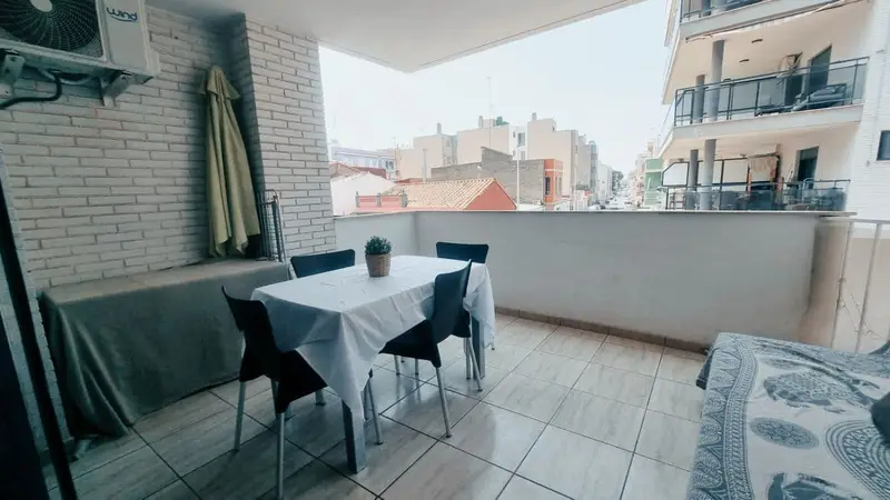 Apartamento en Moncofa con Vistas al Mar y Licencia Turistica