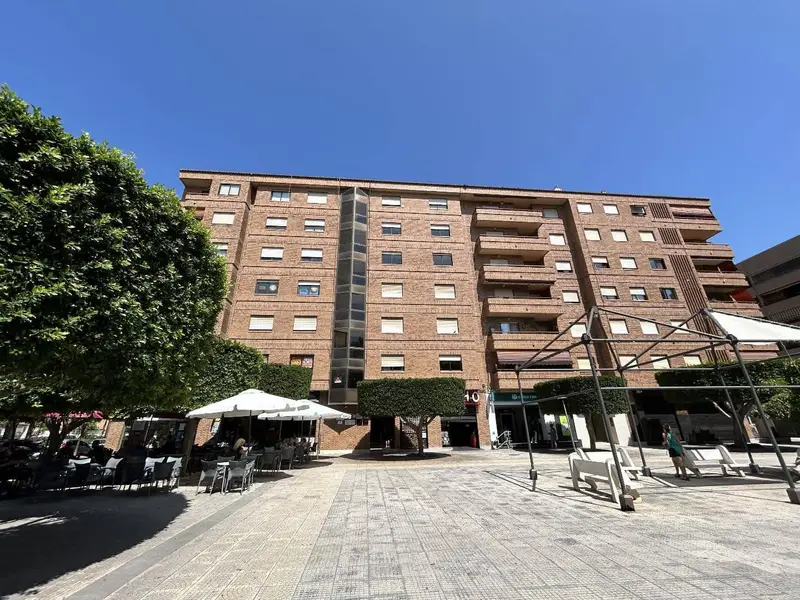 Oficina en alquiler en Torrent 140m2