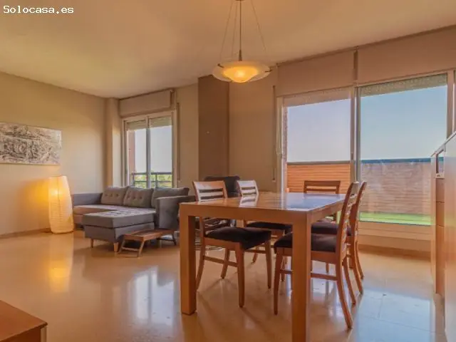 Piso con Terraza y Vistas en Figueres
