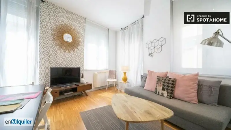 Apartamento con Aire Acondicionado y Balcon en Madrid Centro