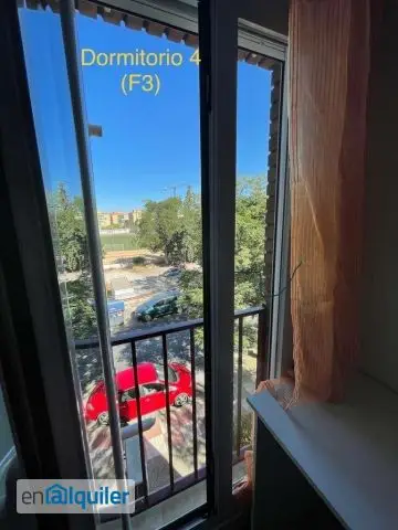 Alquiler Piso 4 Dormitorios Arabial Temporada
