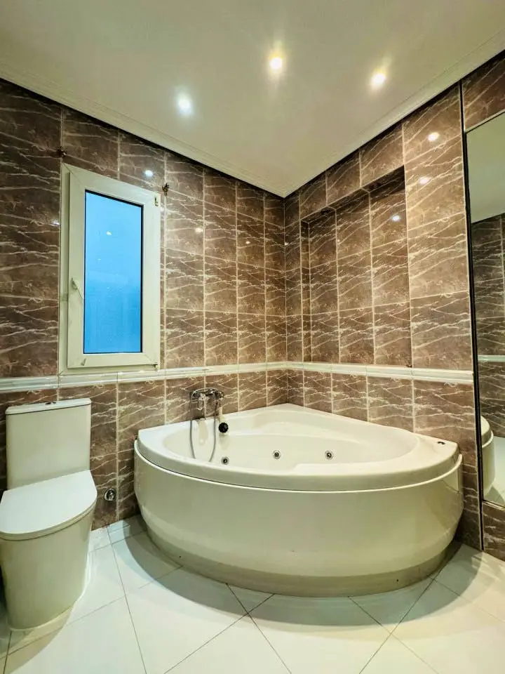 Habitacion Doble en Chamberi con Excelentes Conexiones de Transporte