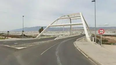 Venta de piso en Roquetas Las Marinas. Oportunidad de inversion