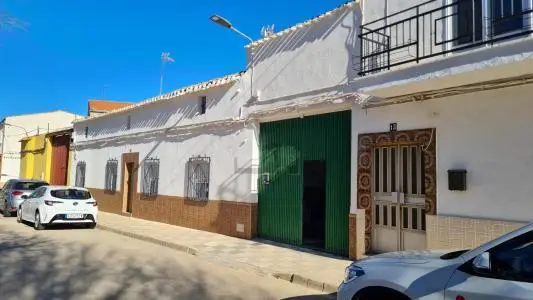 Chalet en venta El Salobral Albacete casa adosada 3 dormitorios