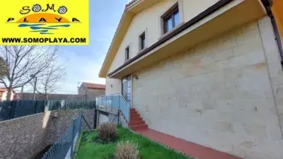Chalet en venta en Loredo cerca de la playa