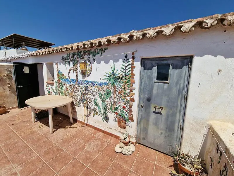 Adosado en Periana con Terraza y Vistas