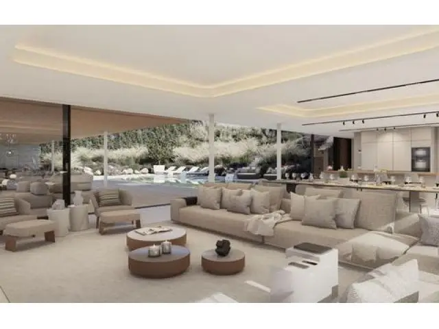 Villa de Lujo en San Roque con Vistas al Golf La Reserva
