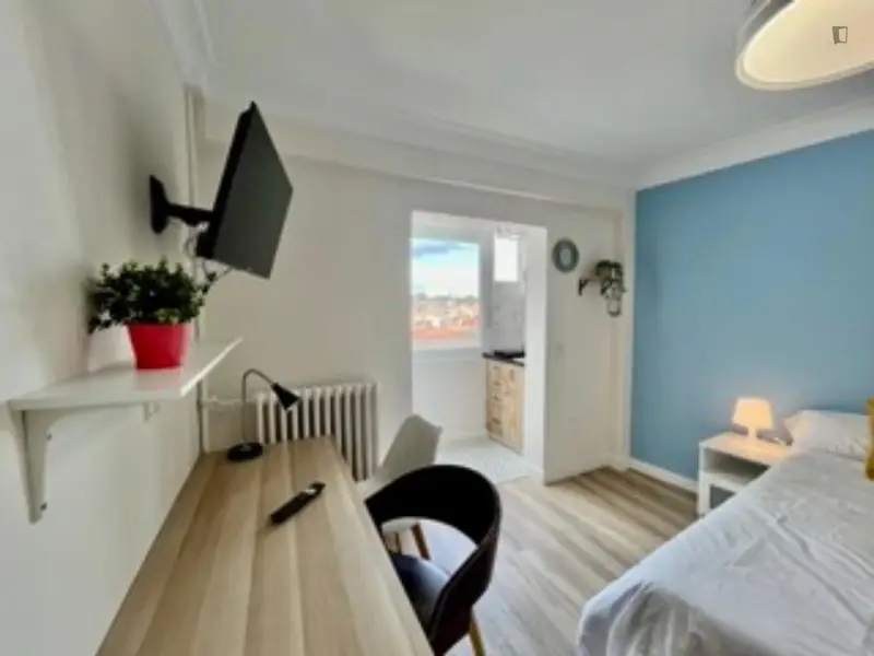 Estudio 22m2 Luminoso con Baño en Suite y Cocina Equipada
