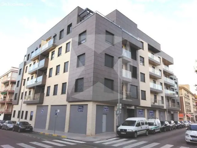 Local Comercial en Pardaleras junto al Museo de Arte Contemporáneo