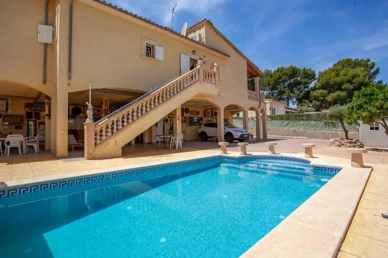 Chalet en Venta Santa Ponsa Mallorca 3 Dormitorios Piscina
