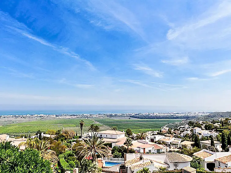 Casa-Villa de 3 Dormitorios alquiler Pegó, España