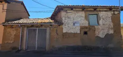 Casa rústica en venta en Travesía de Serranos, 5
