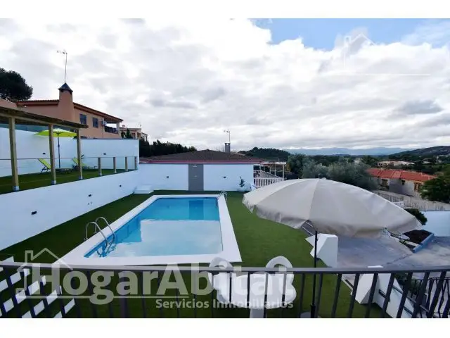 Chalet Reformado Borriol Garaje Terraza Piscina