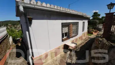 Casa en Venta Sant Vicenç dels Horts 3 Dormitorios Piscina