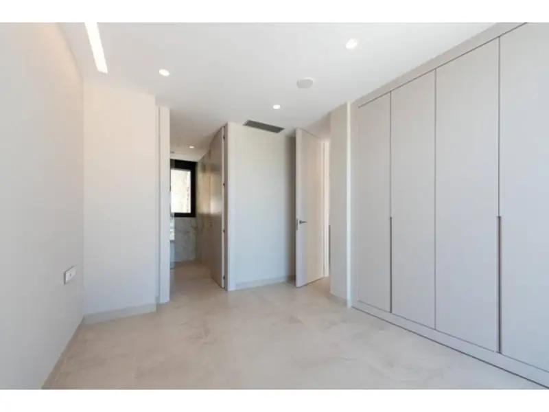 Casa adosada en Benidorm 297m2 4 habitaciones 2 baños