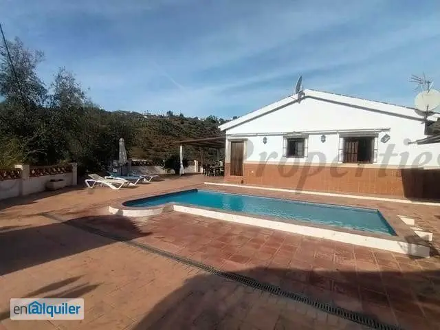 Alquiler Casa Piscina Competa: Casa de Campo Reformada con Vistas