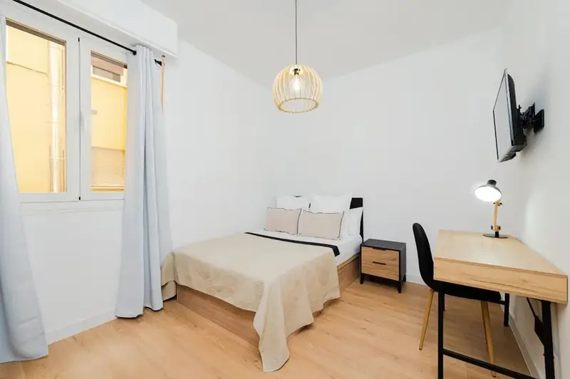 Calle de Blasco de Garay, Madrid, Community of Madrid 28003