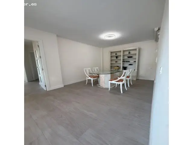 Amplia Vivienda 3 Dormitorios 2 Baños Málaga del Fresno