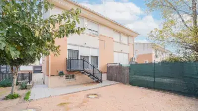 Casa pareada en venta en Calle del Cacejo