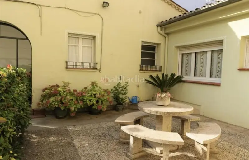 Casa en Venta Eixample Sud Girona 120m2 4 habitaciones Garaje