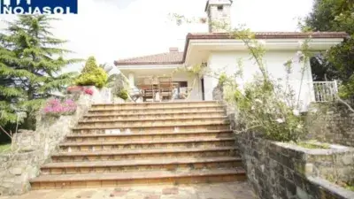 Chalet en Venta en Meruelo Zona San Mamés