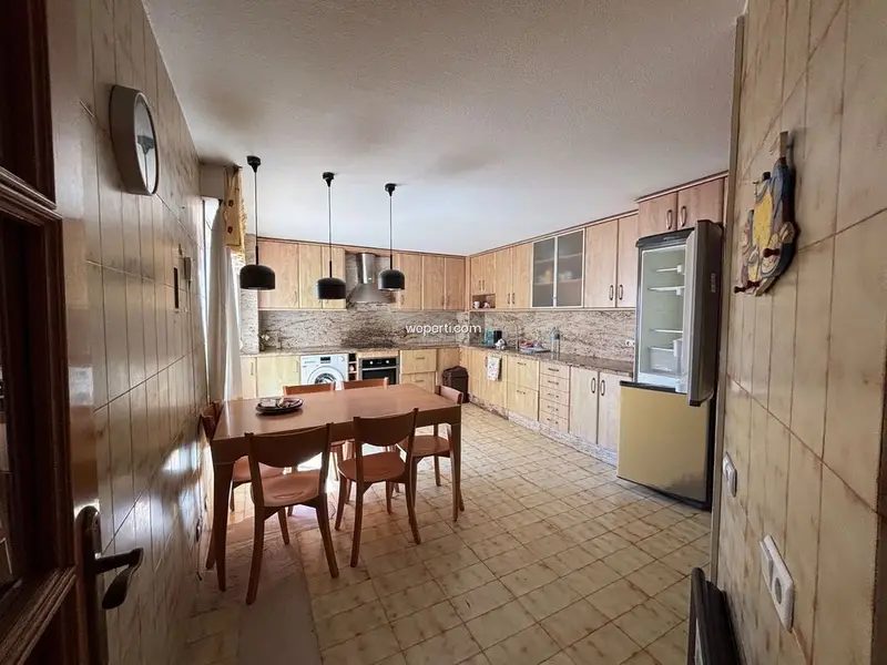 Apartamento en Torrevieja Centro 4 dormitorios cerca de la playa