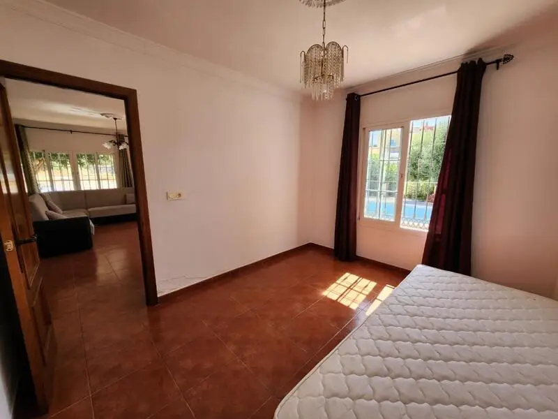 Casa de Campo en Nerja con Piscina a 2km del Centro