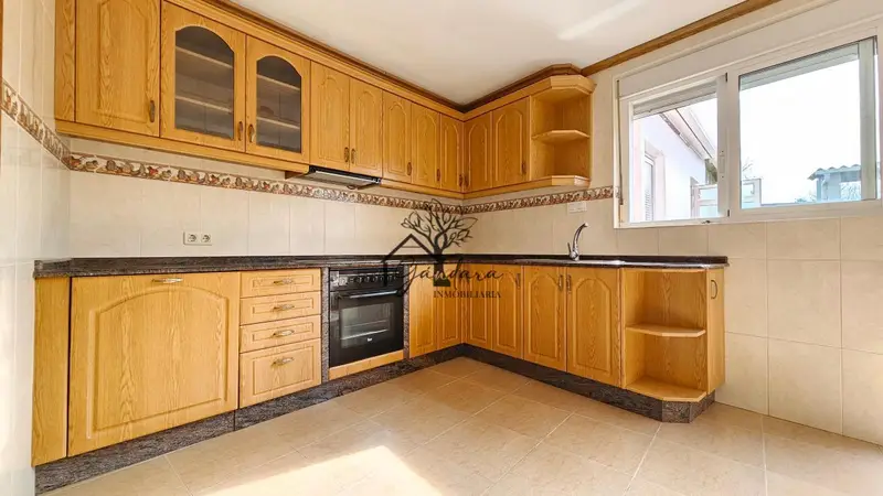 Venta Adosado con terraza en Seixo, Mugardos - Ref: C001205