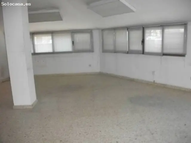 Oficina en Alquiler 60m2 con Calefaccion y Ascensor