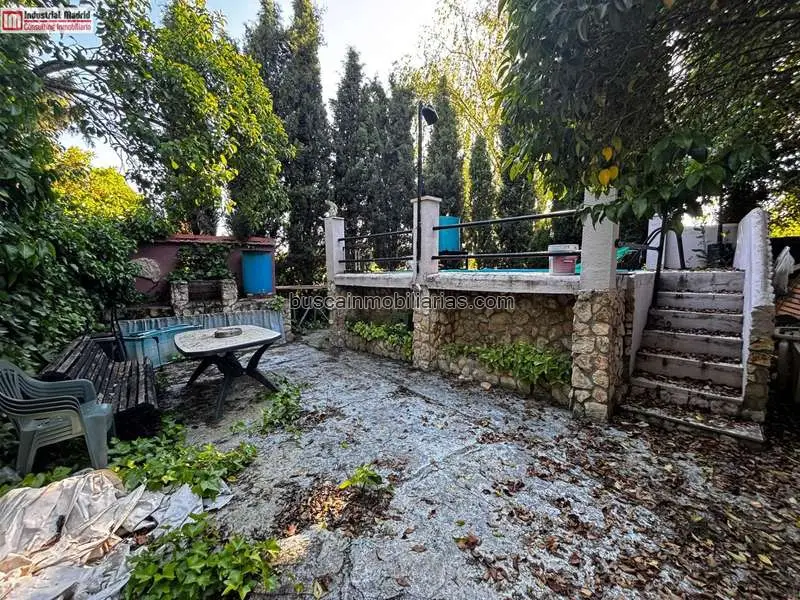 Casa Rustica en Chinchon con Piscina y Amplio Terreno