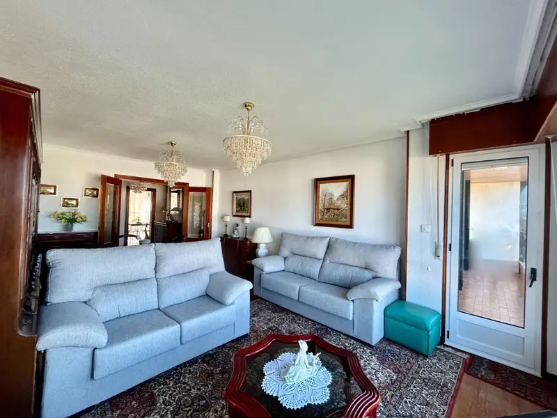 Venta Piso Vistas Mar Centro Laredo 124m2 4 Dorm 2 Baños