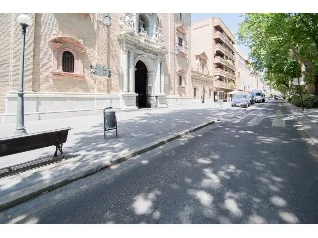 Estreno Piso Centro Granada Garaje Trastero Lujo
