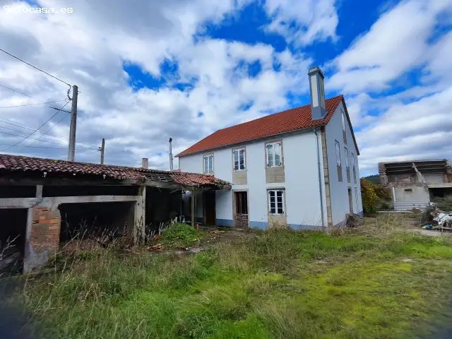 Chalet en Venta para Reformar en La Coru
ña